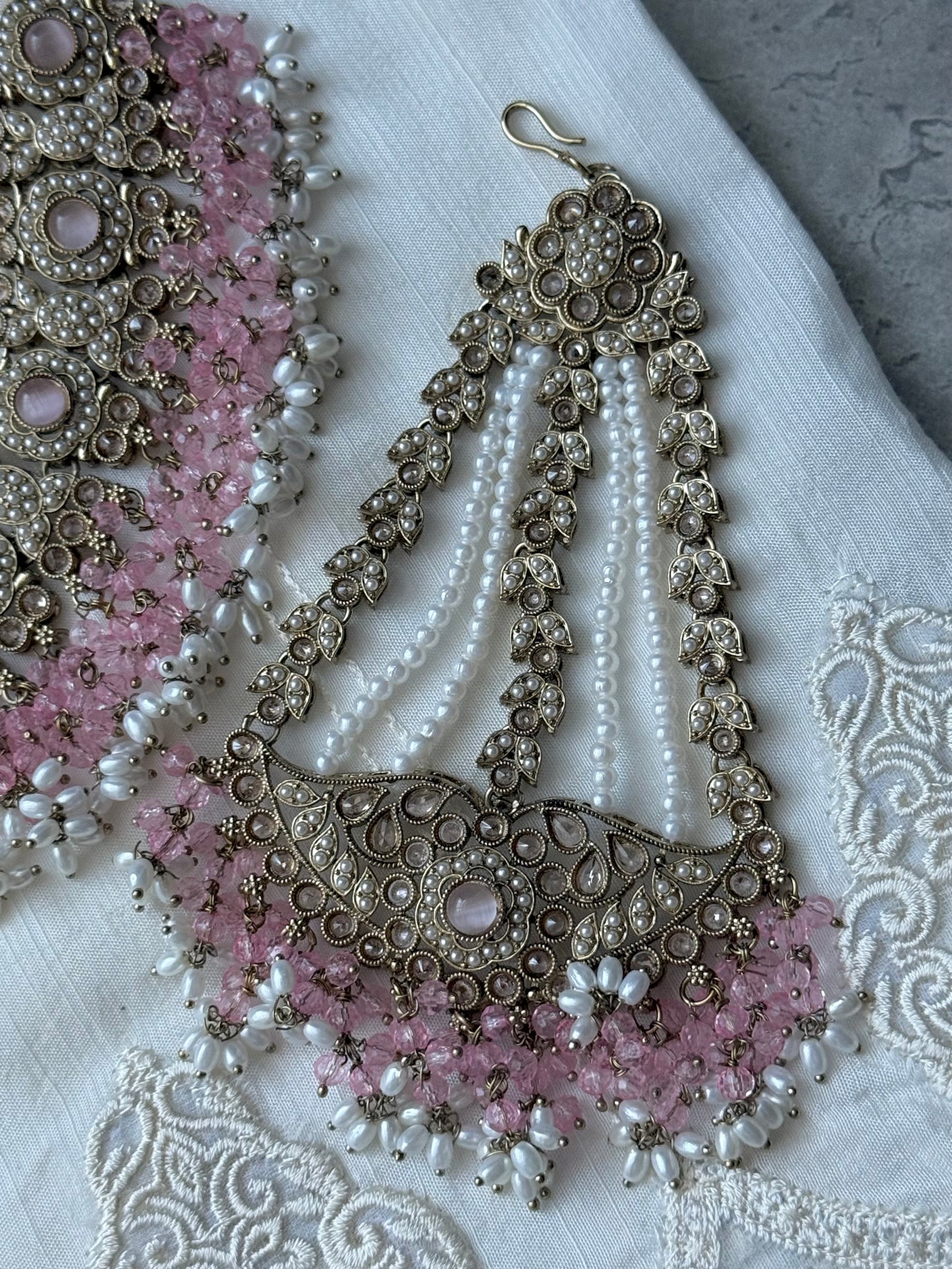 Rosé Royalty Kundan Set
