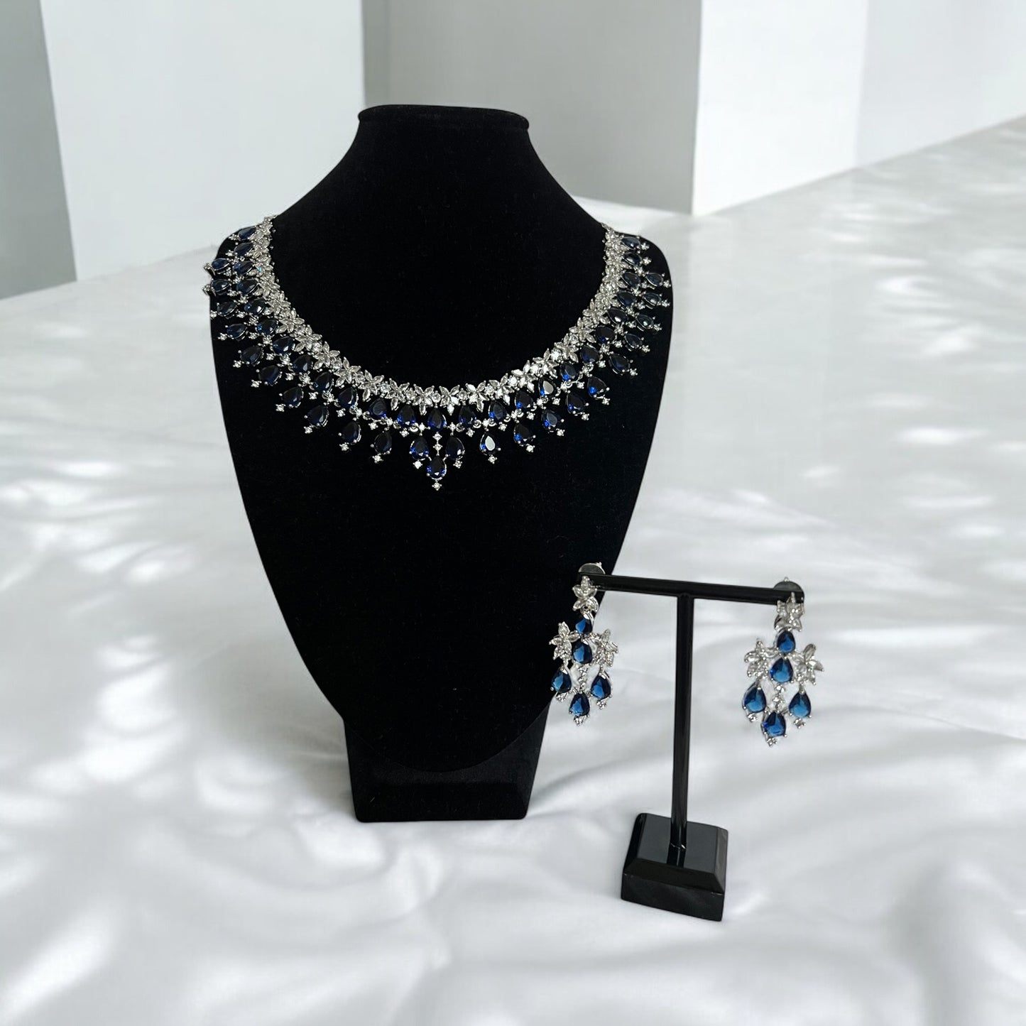 Floral Sapphire Blue Necklace Set