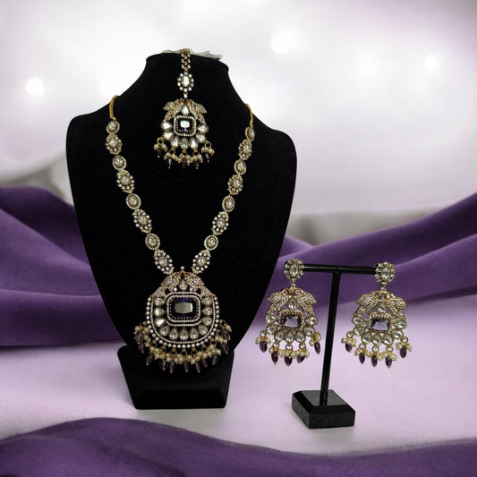 Antique Gold Kundan Choker Necklace Set with Earrings & Maang Tikka – Bridal Indian Jewelry