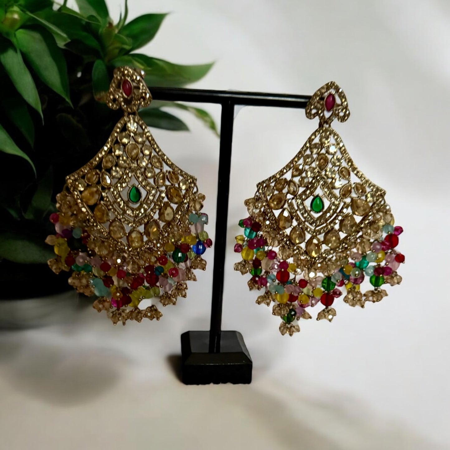 Multicolour Beaded Kundan Choker Set with Earrings & Maang Tikka – Antique Gold Bridal Jewelry