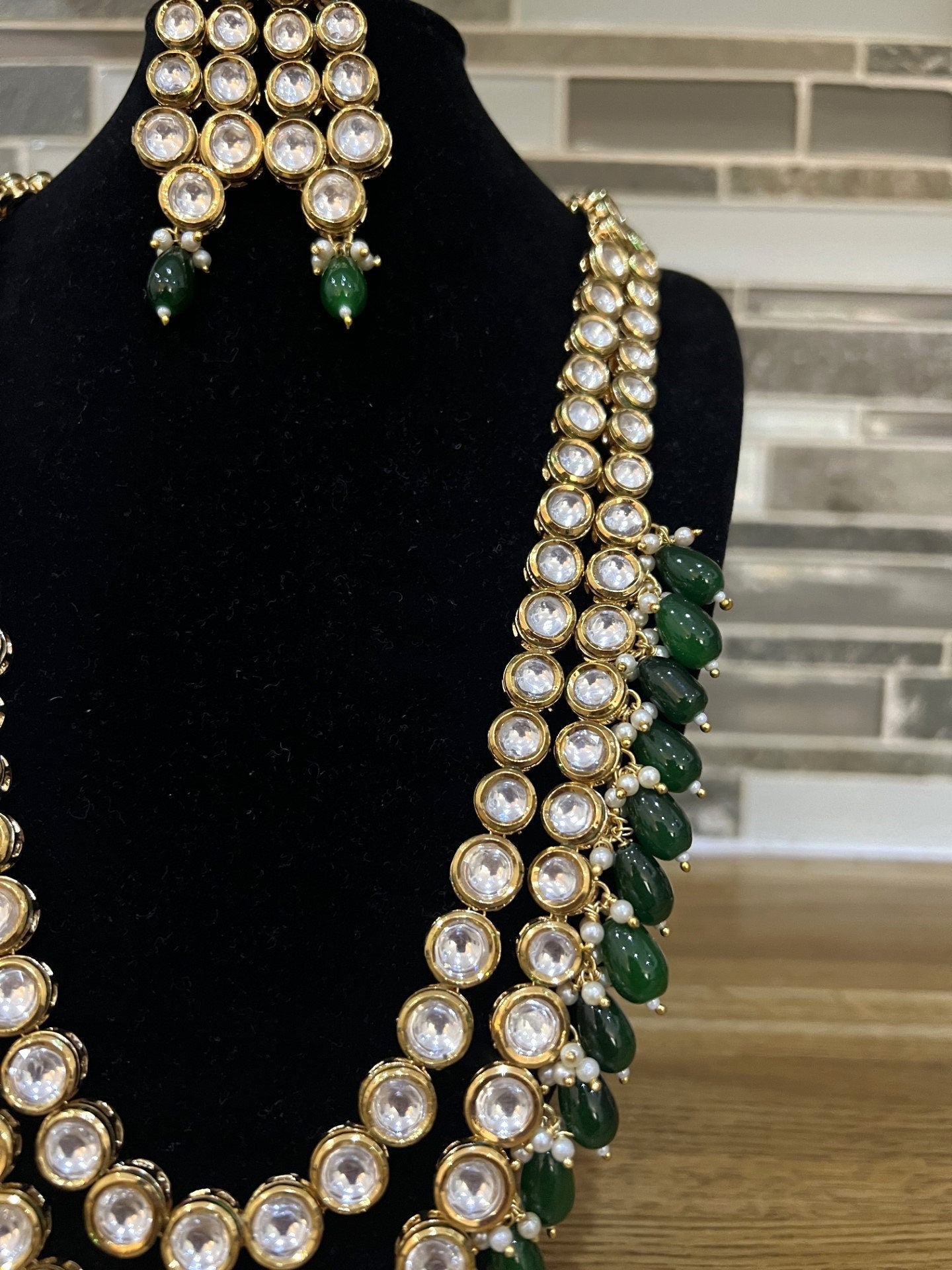 Traditional Emerald Kundan Beaded Necklace Set with Tikka