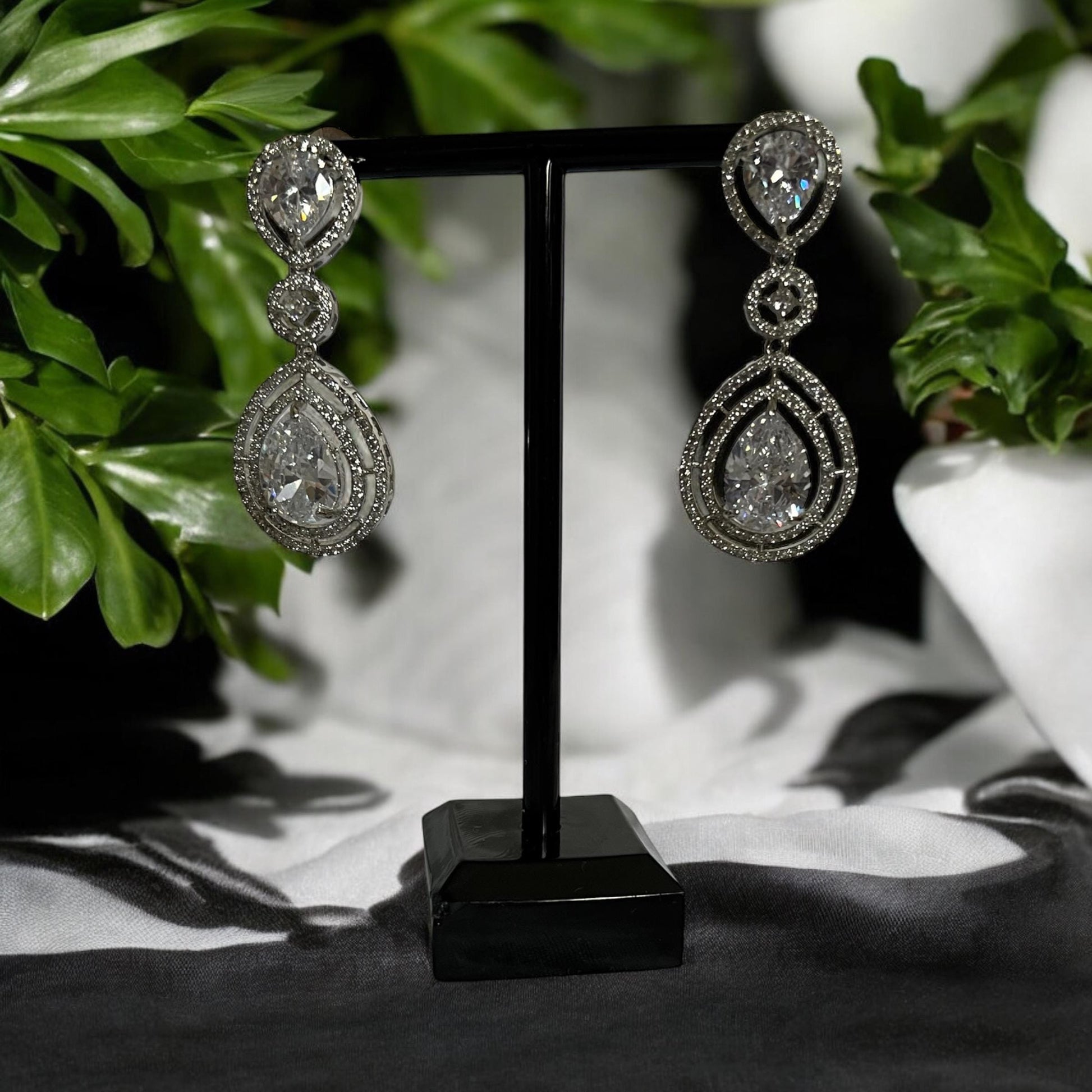 Stunning Clear Gemstone Necklace Set, Indian Jewelry, Bridal, for special occasions