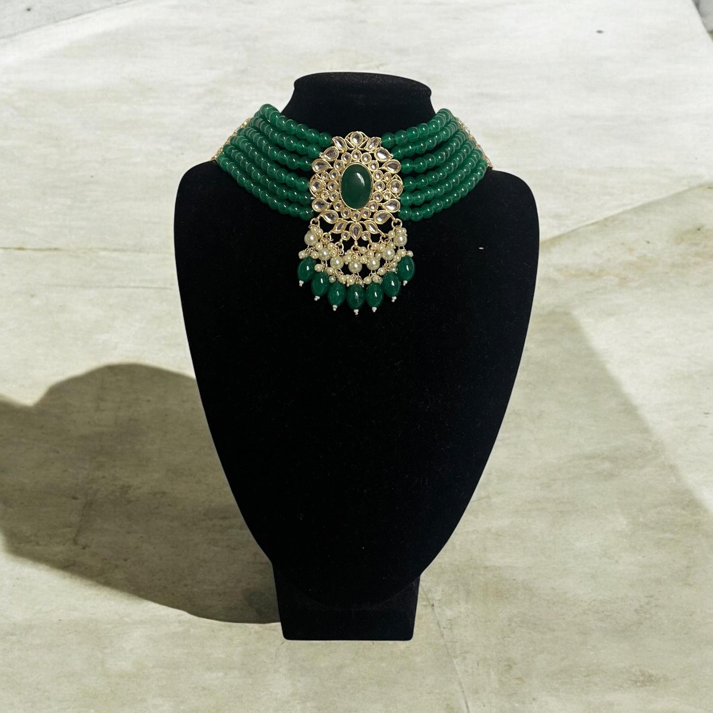 Green Beaded Adjustable Pendant Choker Set